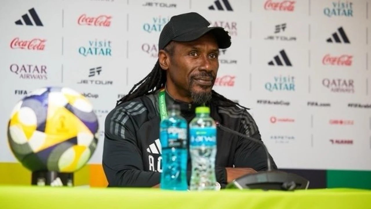 أليو سيسيه يُعلن رحيله عن تدريب منتخب ليبيا